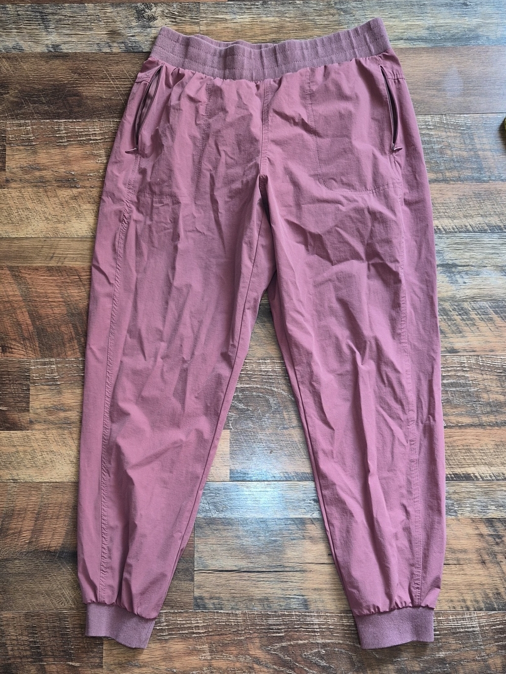 Avalanche Womens Jogger Pants in Dusty Rose Medium